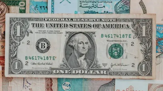 dólar