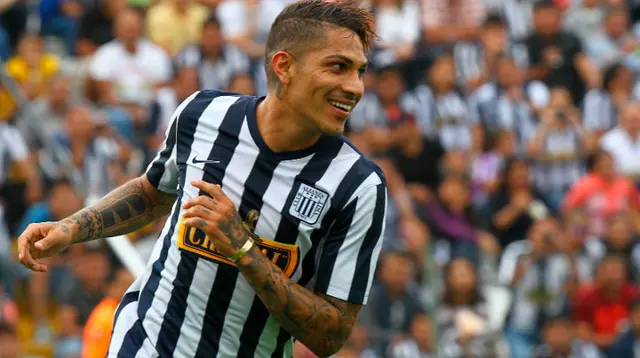 Paolo Guerrero con Alianza Lima en despedida de Waldir Sáenz