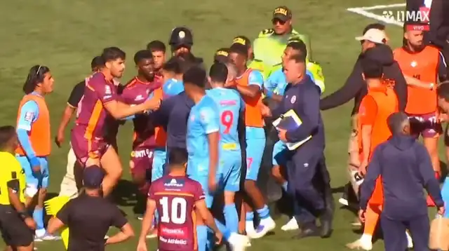 Jugadores de Los Chankas se enfrentaron a sus similares de Deportivo Garcilaso Jugadores de Los Chankas se enfrentaron a sus similares de Deportivo Garcilaso
