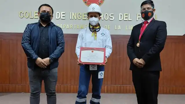 <em>(FACEBOOK INGENIERO BAILARÍN)</em>   