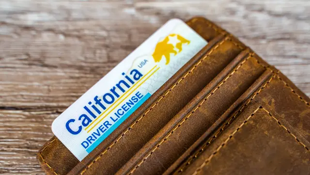 Licencia de conducir en California