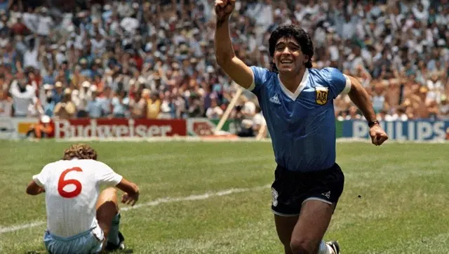 Maradona celebrando su gol frente a Inglaterra. Maradona celebrando su gol frente a Inglaterra.