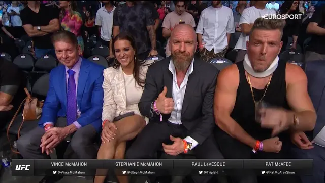 Familia McMahon en la UFC 276.. Familia McMahon en la UFC 276..