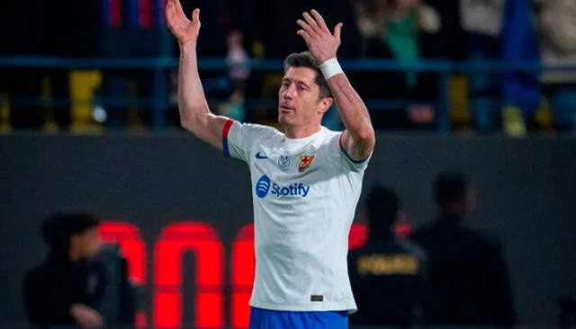 Vestuario culé no soportaría a Robert Lewandowski.   