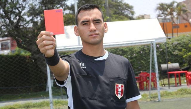 Menéndez expulsó a tres jugadores de la 'U' y dos de Alianza Atlético.   