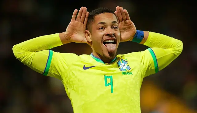 Vitor Roque