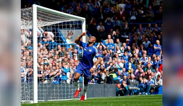 Chelsea vs. Crystal Palace: Didier Drogba se lamenta y pierde un gol. 