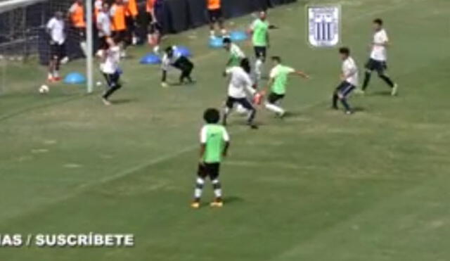 Alianza Lima en partido de preparación con su reserva
