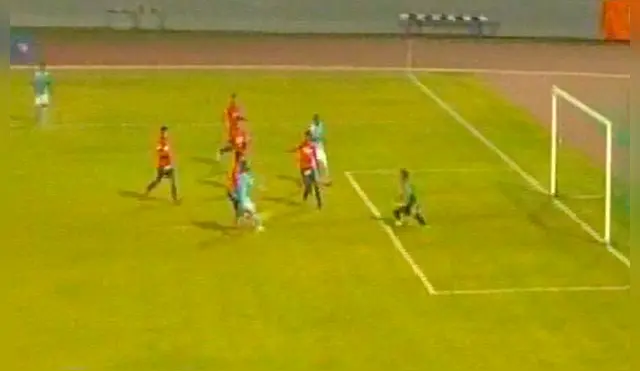 Santiago Silva anota el 2-0 de Cristal ante Vallejo.