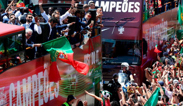 Cristiano Ronaldo y la selección de Portugal llegó a Lisboa y desató la algarabía entre los hinchas