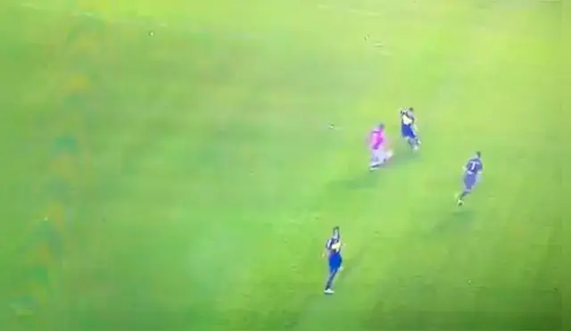 Insólito el blooper del arquero de Boca