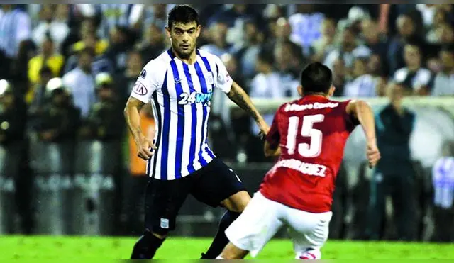 Alianza Lima: Luis Aguiar no pudo ante la velocidad de los argentinos