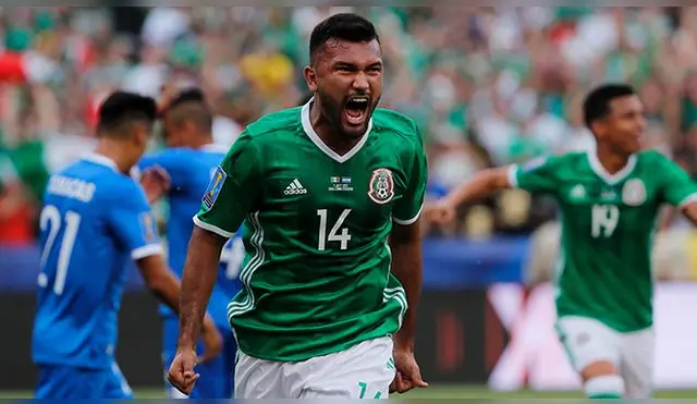 Hedgardo Marín celebra el primer gol de México ante El Salvador.