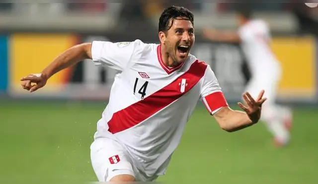 Claudio Pizarro debutó con la camiseta del Deportivo Pesquero en 1996. Claudio Pizarro debutó con la camiseta del Deportivo Pesquero en 1996.