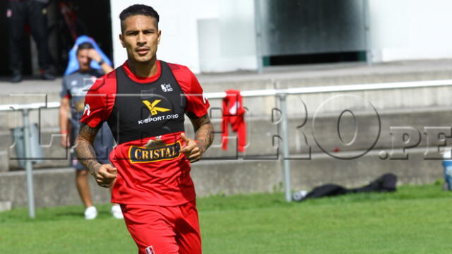 Paolo Guerrero está fino de cara a la portería.