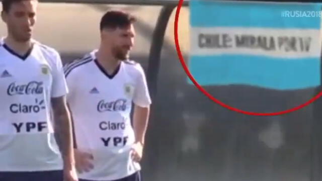 Hinchas argentinos se burlan de Chile en entrenamiento de la selección ‘albiceleste’ [VÍDEO]