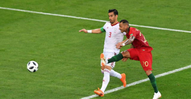 Ricardo Quaresma (POR), gol contra Irán.