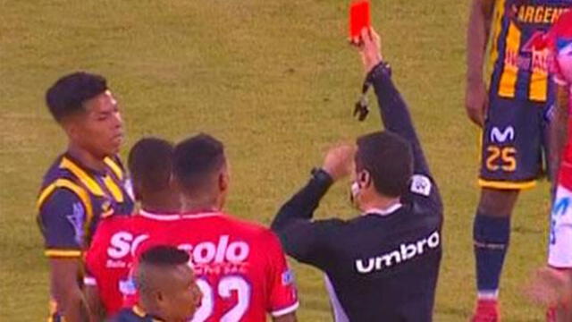 Sport Rosario vs Unión Comercio: Erick Rossi cometió criminal patada a Preciado en Torneo Apertura