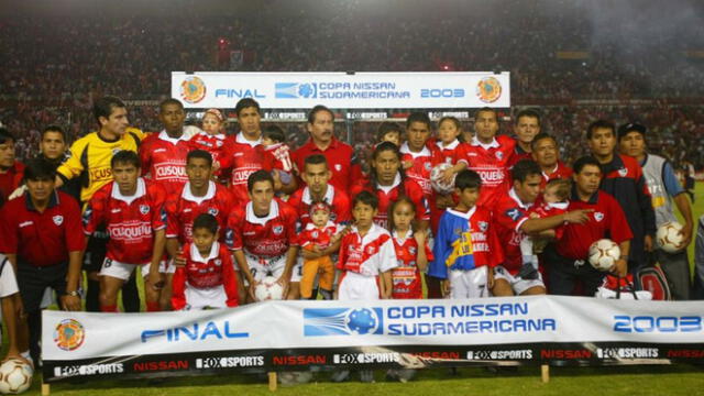 Copa Sudamericana: Cienciano recuperó todos los trofeos que ha ganado en su historia