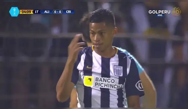 Alianza vs Cristal: Kevin Quevedo estuvo cerca del 1-0 tras error de Álvarez.