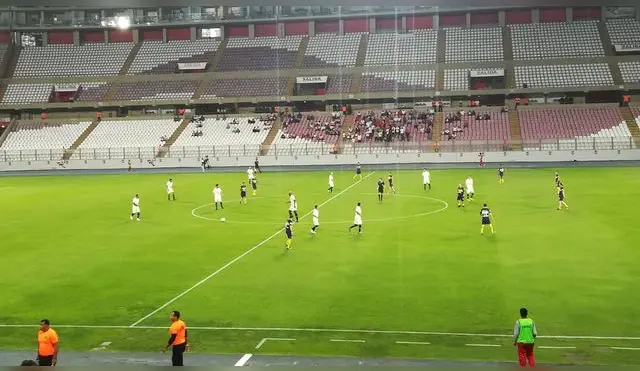Universitario: 'Día del Hincha Crema' contó con poca asistencia del público en el Estadio Nacional 