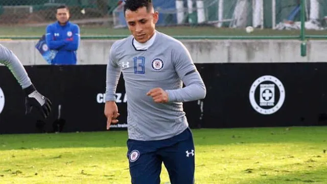 ¿Cuándo sería el debut oficial de Yoshimar Yotún con el Cruz Azul?
