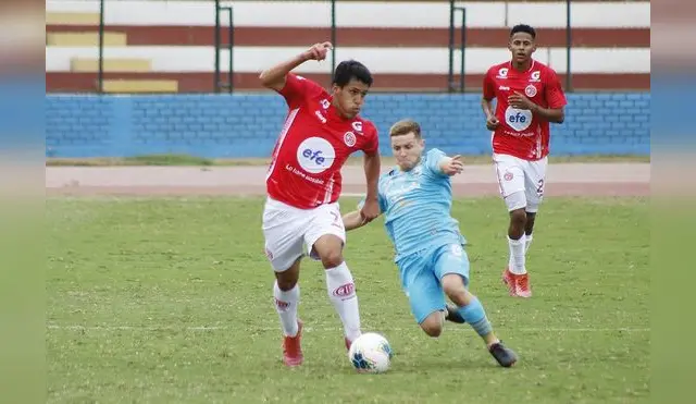 Alejandro Ramírez tuvo mucha exigencia durante el partido ante Llacuabamba. Foto: FPF