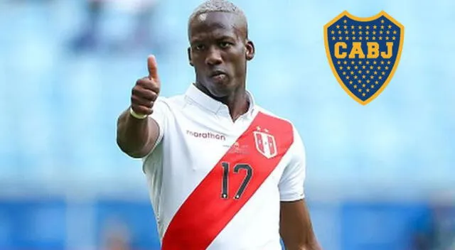 Luis Advíncula con pie y medio en Boca Juniors.