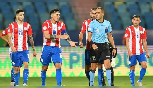 Gustavo Gómez molesto con arbitraje del uruguayo Esteban Ostojich