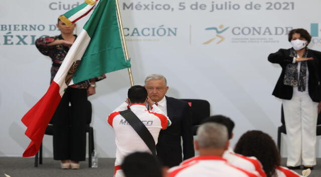 El mandatario prometió algo especial para todos los medallistas