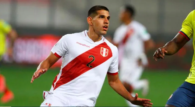Luis Abram a poco de firmar con el Granada de España