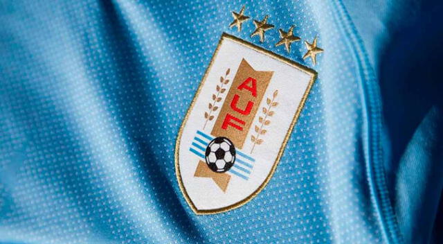 FIFA le pide sacar dos estrellas a selección de Uruguay FIFA le pide sacar dos estrellas a selección de Uruguay