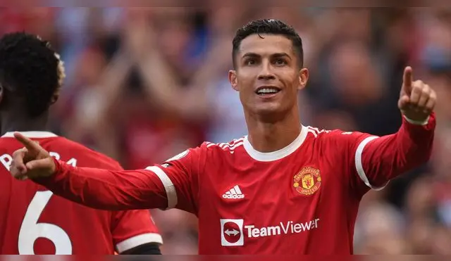 Cristiano Ronaldo fichó por Manchester United hasta el 2023. Cristiano Ronaldo fichó por Manchester United hasta el 2023.
