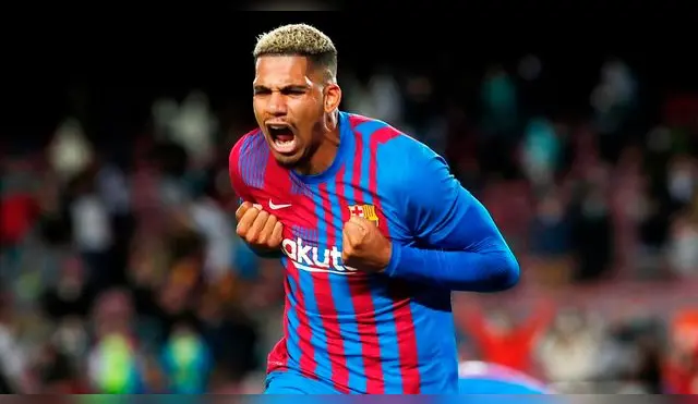 Ronald Araújo tiene contrato con el Barcelona hasta el 2023
