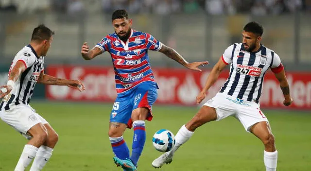 Alianza Lima enfrenta a Fortaleza