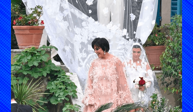 Kriss Jenner fue la encargada de llevar a Kourtney al altar. No hubo rastros de Caitlin Jenner.