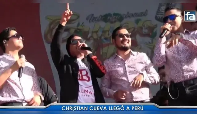 ¡A todo pulmón! Christian Cueva llega al Perú y sorprende a Chotanos cantando