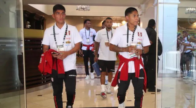Piero Quispe quedó fuera del partido ante México