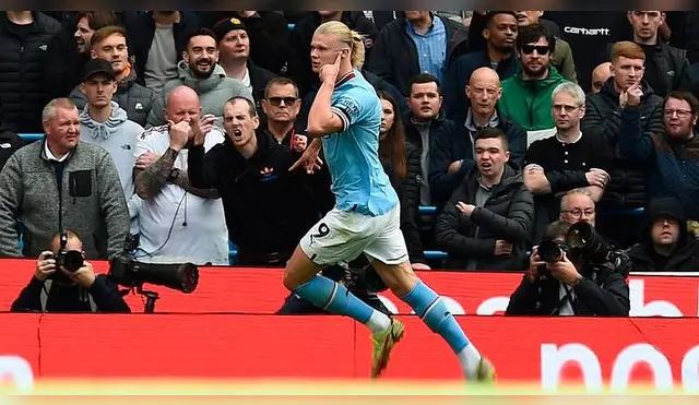 Erling Haaland marcó triplete ante Manchester United