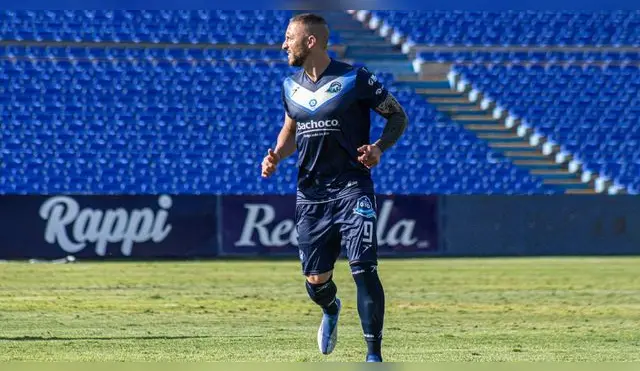Emanuel Herrera, en Perú, disputó 94 partidos y marcó 70 goles, además ganó dos títulos nacionales.
