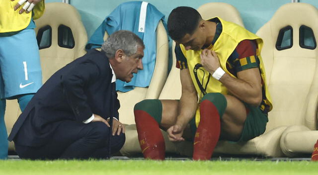 Fernando Santos no alineó a Cristiano Ronaldo en el equipo titular.