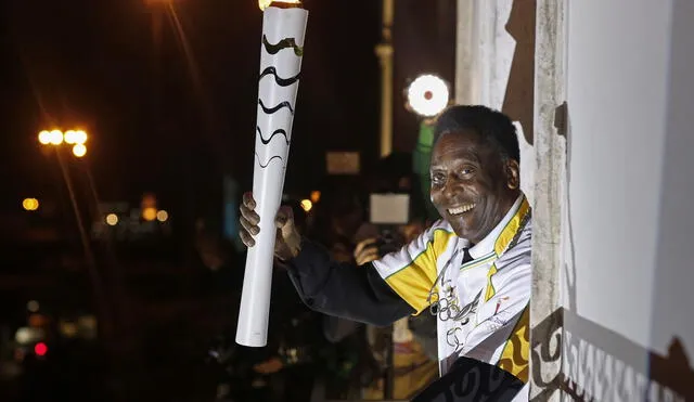 Pelé ganó tres mundiales con Brasil