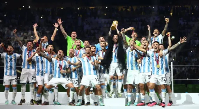 Este jugador le entregó la medalla de oro a su respectivo club.