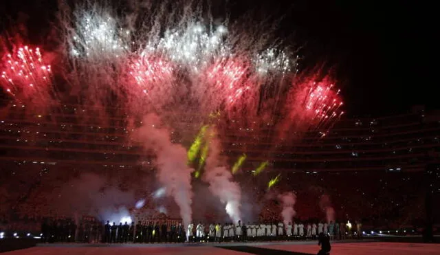Universitario presentó su plantel