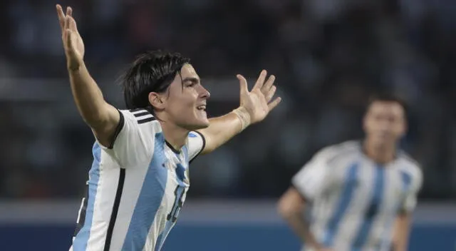 Argentina ya celebra su clasificación a octavos de final.