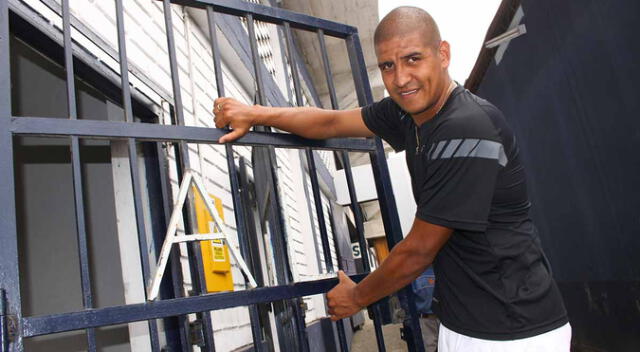 Edgar González ya se encuentra alejado de los campos