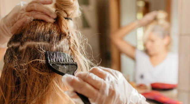 Dile adiós a las canas con el tinte natural usando solamente café. Sigue estos pasos. Dile adiós a las canas con el tinte natural usando solamente café. Sigue estos pasos.