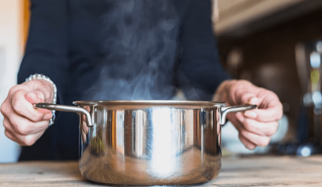Créelo o no, con una olla de agua hirviendo puedes planchar tu ropa Créelo o no, con una olla de agua hirviendo puedes planchar tu ropa