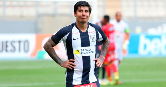 Patiricio Rubio con camiseta de Alianza Lima en 2020 Patiricio Rubio con camiseta de Alianza Lima en 2020