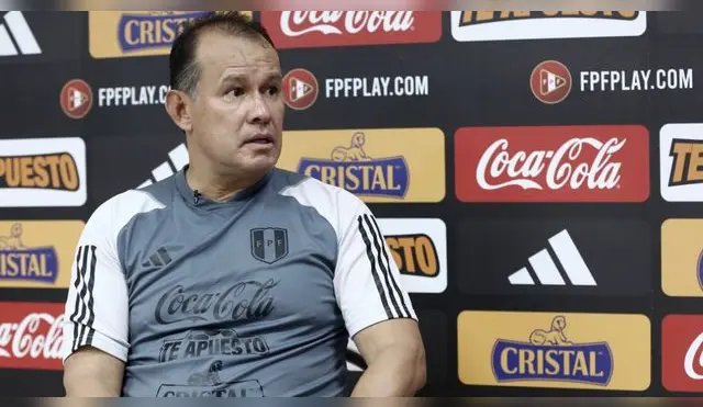 Juan Reynoso entrega lista de convocados de Perú para los partidos con Paraguay y Brasil